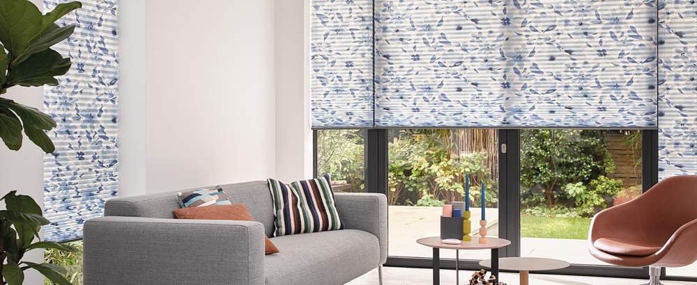 Living room pleated blinds