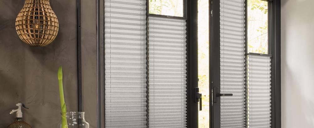 Patio door pleated blinds